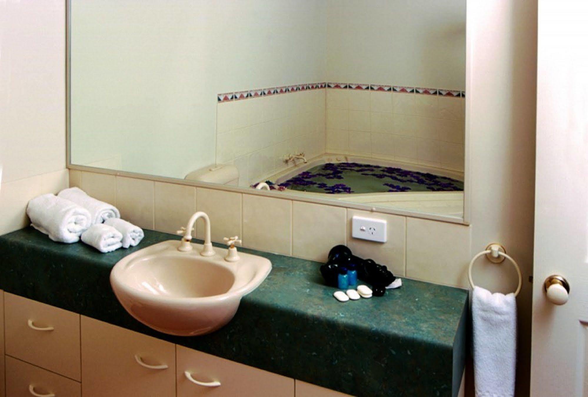 Royal Woods Resort Gold Coast Dış mekan fotoğraf